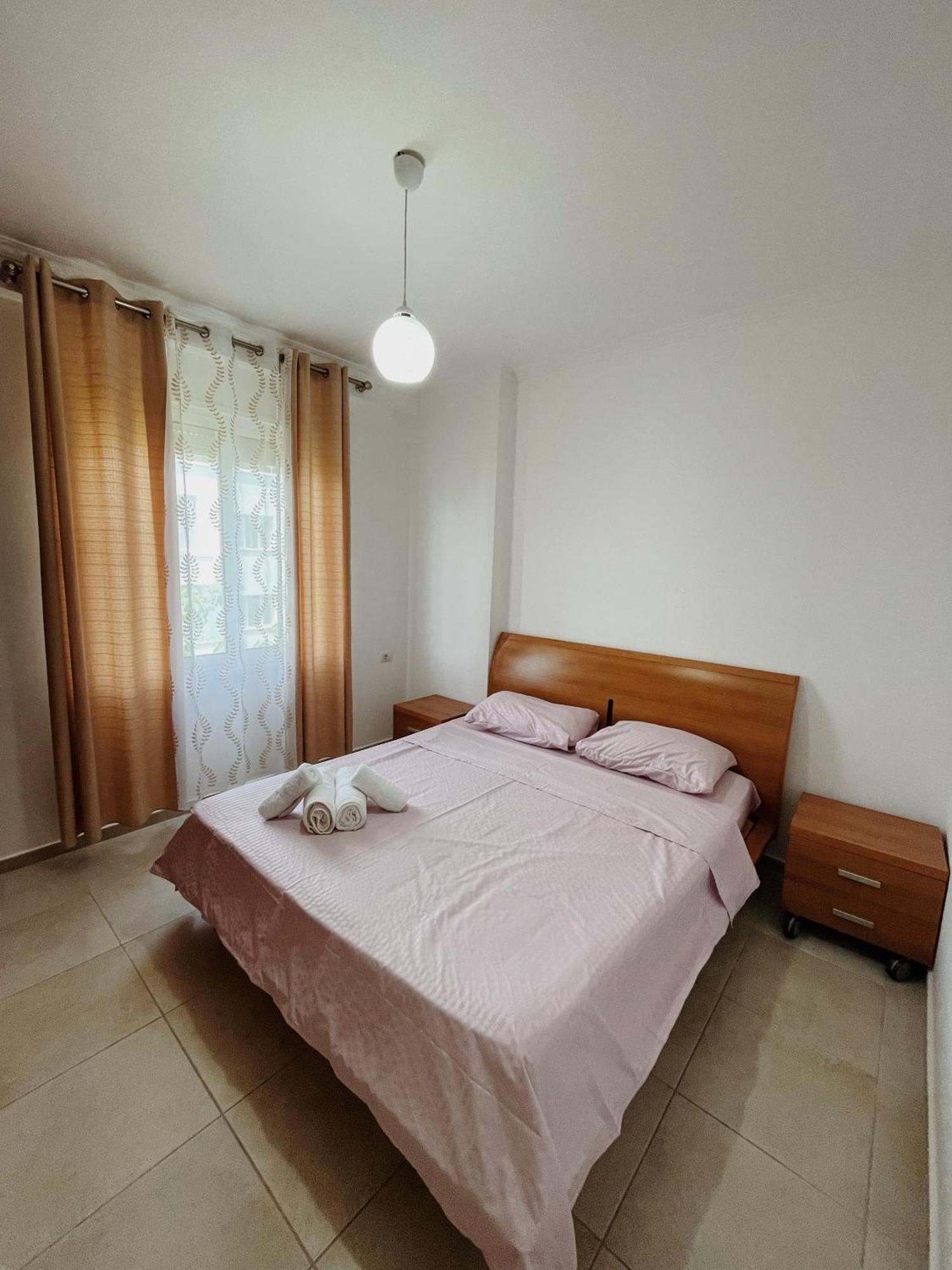 Lovely Gjiri Lalzit Appartement Durrës