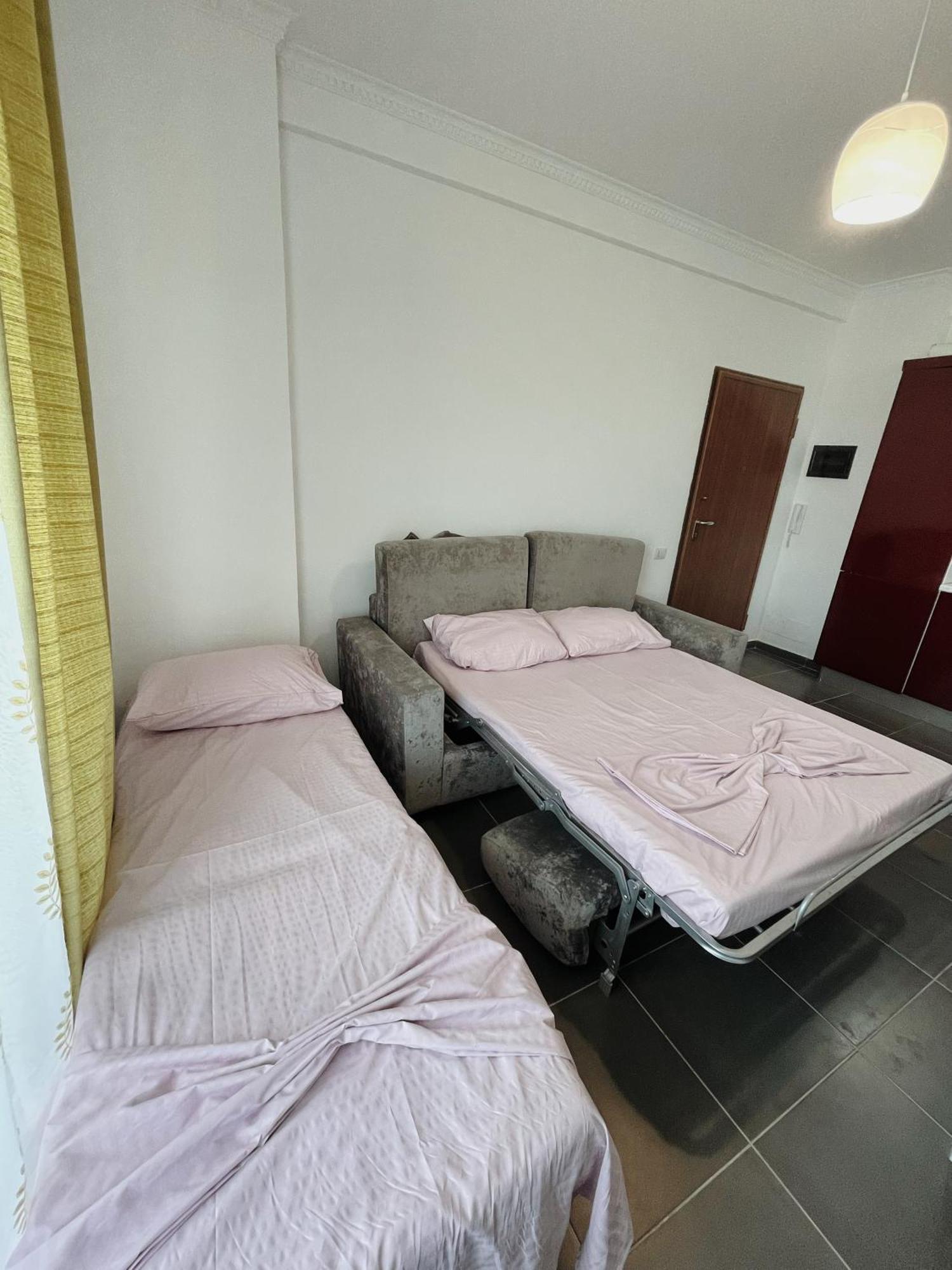 Lovely Gjiri Lalzit Appartement Durrës