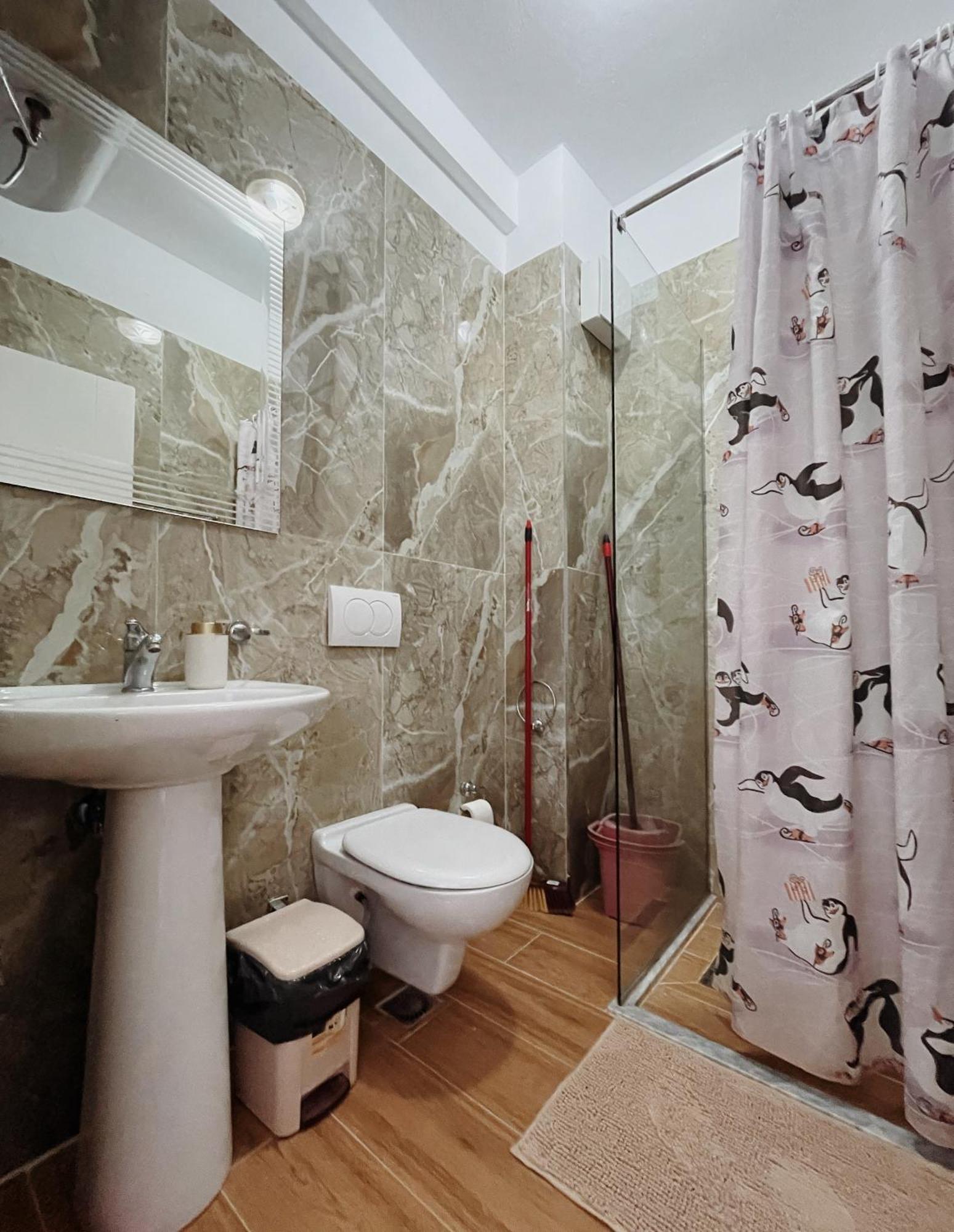 Lovely Gjiri Lalzit Appartement Durrës